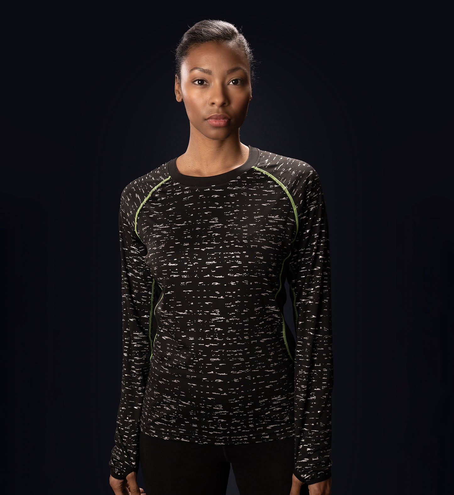 Women's Black Long Sleeve Reflective Running Shirt – WildSpark™